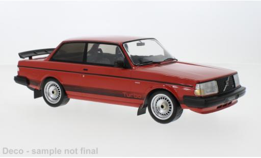 Miniature Volvo 240 1/18 IXO Turbo Douane rouge 1987 Volvo 240 1/18 IXO Turbo Douane rouge 1987 miniature