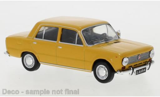 Miniature Lada 1200 1/43 IXO jaune 1970 Lada 1200 1/43 IXO jaune 1970 miniature