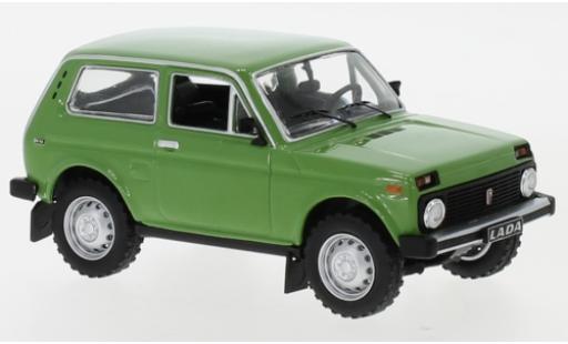 Lada Niva 1/43 IXO verte 1978 miniature
