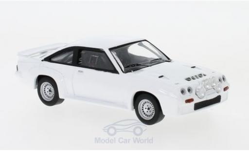 Miniature Opel Manta 1/43 IXO 400 blanche 1986 Plain Body Version inklusive 4 Ersatzräder Opel Manta 1/43 IXO 400 blanche 1986 Plain Body Version inklusive 4 Ersatzräder miniature
