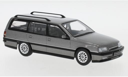 Miniature Opel Omega 1/43 IXO A2 Caravan metallise grise 1990 Opel Omega 1/43 IXO A2 Caravan metallise grise 1990 miniature