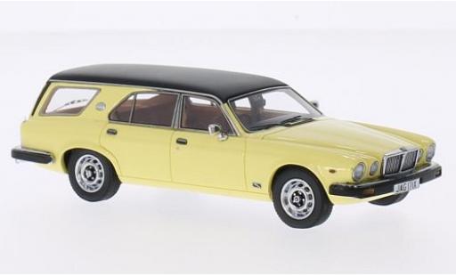 Miniature Jaguar XJ 1/43 Matrix SIII jaune 1:43 Jaguar XJ 1/43 Matrix SIII jaune 1:43 miniature