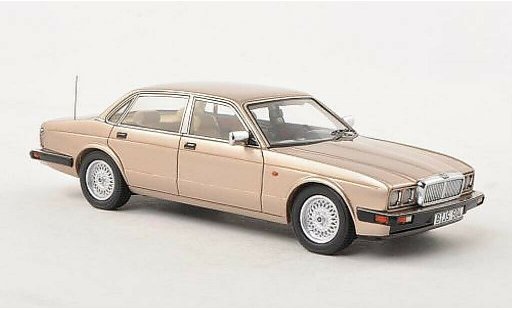 Jaguar XJ Base 1/43 Neo Sovereign beige LHD 1990 miniature