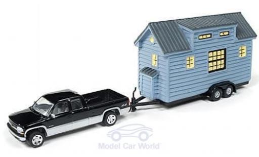 Miniature Chevrolet Silverado 1/64 Johnny Lightning 1500 metallise noire/grise 2002 mit Tiny House ohne Vitrine Chevrolet Silverado 1/64 Johnny Lightning 1500 metallise noire/grise 2002 mit Tiny House ohne Vitrine miniature