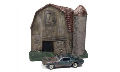 Miniature Ford Mustang 1/64 Johnny Lightning GT Fastback verte 1968 Barn Finds Series 4 Diorama mit Witterungsspuren Ford Mustang 1/64 Johnny Lightning GT Fastback verte 1968 Barn Finds Series 4 Diorama mit Witterungsspuren miniature