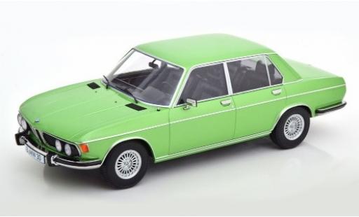 Miniature Bmw 3.0 1/18 KK Scale S (E3) metallise verte 1971 Bmw 3.0 1/18 KK Scale S (E3) metallise verte 1971 miniature