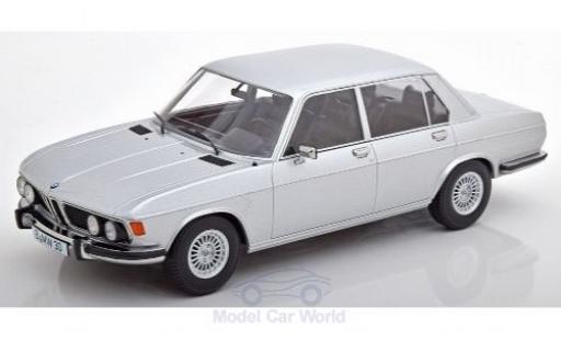 Miniature Bmw 3.0 1/18 KK Scale S (E3) grise 1971 Bmw 3.0 1/18 KK Scale S (E3) grise 1971 miniature