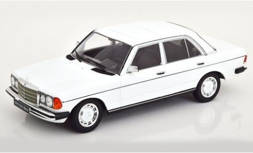 Miniature Mercedes 230 1/18 KK Scale E (W123) blanche 1975 Mercedes 230 1/18 KK Scale E (W123) blanche 1975 miniature