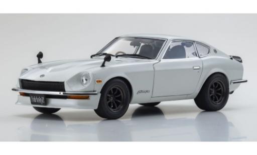 Miniature Nissan Fairlady Z 1/18 Kyosho (S30) blanche RHD 1970 Nissan Fairlady Z 1/18 Kyosho (S30) blanche RHD 1970 miniature
