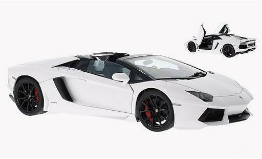 Lamborghini Aventador LP700-4 1/18 Autoart Roadster blanche 2013 miniature