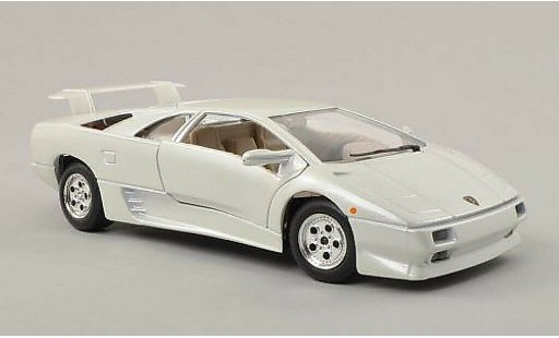 Lamborghini Diablo Base 1/24 Burago blanche miniature