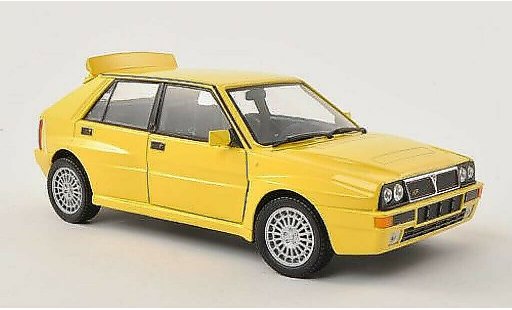 Lancia Delta HF Integrale Evoluzione 1/24 Burago EVO jaune miniature