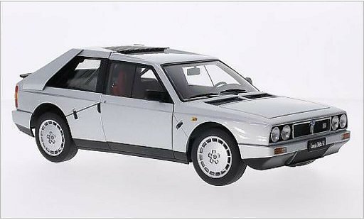 Lancia Delta S4 1/18 Autoart metallise grise 1985 miniature
