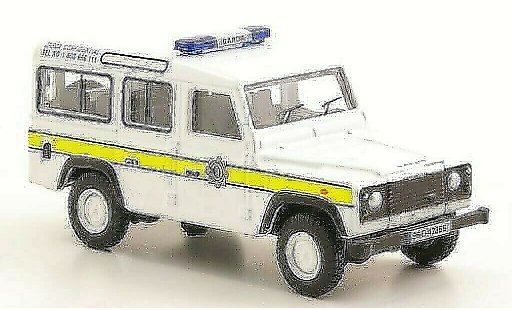 Land Rover Defender Base 1/76 Oxford Station Wagon Garda Confidential miniature