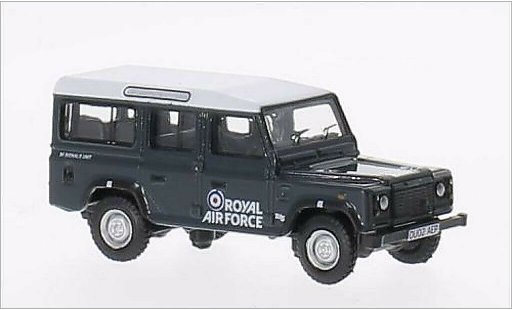 Land Rover Defender Base 1/76 Oxford Station Wagon RHD Royal Air Force miniature