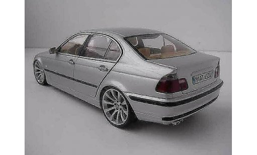 Bmw 330 tuning 1/18 Kyosho E46 m-line jantes m5 miniature