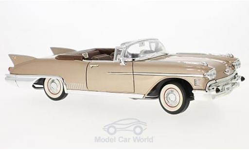 Miniature Cadillac Eldorado 1/18 Lucky Die Cast Biarritz metallise beige 1958 Cadillac Eldorado 1/18 Lucky Die Cast Biarritz metallise beige 1958 miniature