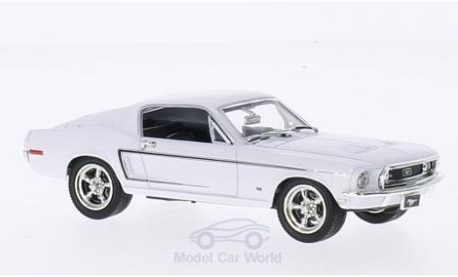 Miniature Ford Mustang GT 1/43 Lucky Die Cast GT 2+2 Fastback blanche 1968 Ford Mustang GT 1/43 Lucky Die Cast GT 2+2 Fastback blanche 1968 miniature