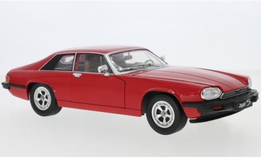 Miniature Jaguar XJS 1/18 Lucky Die Cast rouge 1975 Jaguar XJS 1/18 Lucky Die Cast rouge 1975 miniature