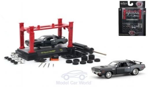 Miniature Plymouth Cuda 1971 1/64 M2 Machines HEMI metallise noire/grise 1971 Model-Kit Bausatz inklusive 4 Ersatzrädern Plymouth Cuda 1971 1/64 M2 Machines HEMI metallise noire/grise 1971 Model-Kit Bausatz inklusive 4 Ersatzrädern miniature