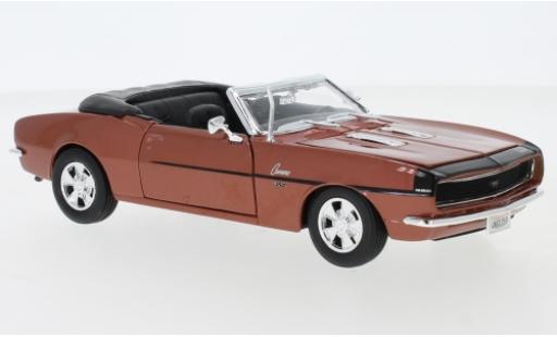 Miniature Chevrolet Camaro 1/24 Maisto SS 396 Cabriolet metallise bronze 1968 Chevrolet Camaro 1/24 Maisto SS 396 Cabriolet metallise bronze 1968 miniature