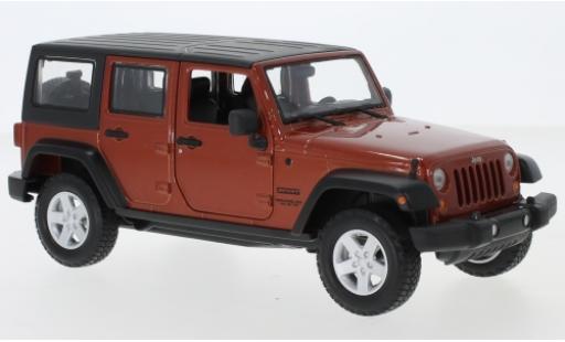 Miniature Jeep Wrangler 1/24 Maisto Limited metallise orange 2015 Jeep Wrangler 1/24 Maisto Limited metallise orange 2015 miniature