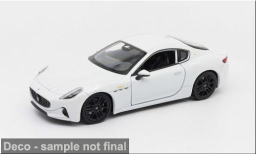 Maserati Gran Turismo 1/24 Welly Folgore blanche 2023 1:24 miniature