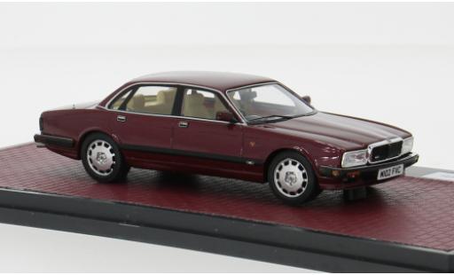 Miniature Jaguar XJ 1/43 Matrix R (40) rouge 1991 1:43 Jaguar XJ 1/43 Matrix R (40) rouge 1991 1:43 miniature