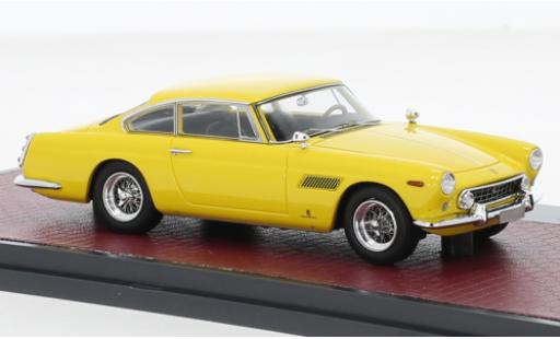 Miniature Ferrari 250 1/43 Matrix GT/E 2+2 Coupe Pininfarina jaune 1960 Ferrari 250 1/43 Matrix GT/E 2+2 Coupe Pininfarina jaune 1960 miniature