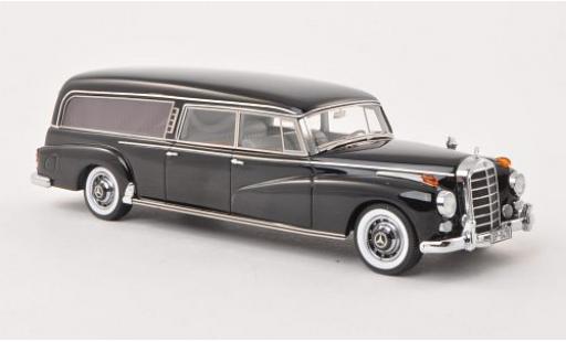 Mercedes 300 1/43 Matrix C (W186) Binz Hearse noire 1956 miniature