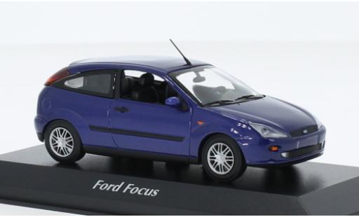 Miniature Ford Focus 1/43 Maxichamps MK I metallise bleu 1998 Ford Focus 1/43 Maxichamps MK I metallise bleu 1998 miniature