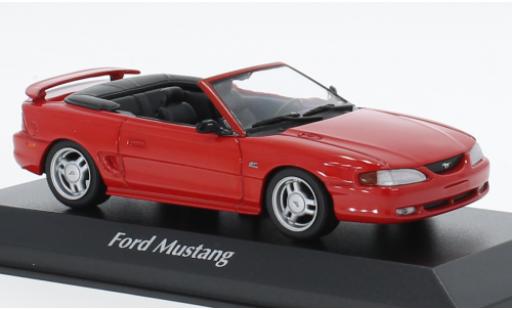 Ford Mustang 1/43 Maxichamps Cabriolet rouge 1994 miniature