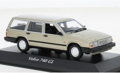 Miniature Volvo 740 1/43 Maxichamps Break metallise beige 1986 Volvo 740 1/43 Maxichamps Break metallise beige 1986 miniature