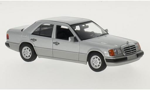 Miniature Mercedes 230 1/43 Maxichamps E (W124) grise 1991 Mercedes 230 1/43 Maxichamps E (W124) grise 1991 miniature