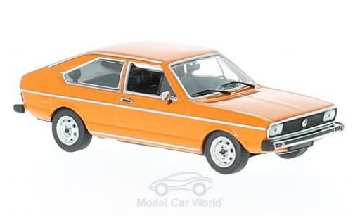 Miniature Volkswagen Passat 1/43 Maxichamps orange 1975 Volkswagen Passat 1/43 Maxichamps orange 1975 miniature