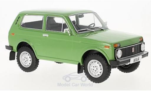 Miniature Lada Niva 1/18 MCG verte 1976 Lada Niva 1/18 MCG verte 1976 miniature