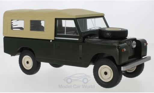 Miniature Land Rover 109 1/18 MCG Pick Up Series II verte/beige RHD 1959 Land Rover 109 1/18 MCG Pick Up Series II verte/beige RHD 1959 miniature