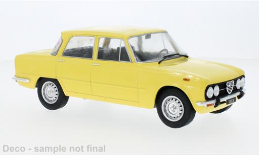 Miniature Alfa Romeo Giulia 1/18 MCG Nuova Super jaune clair 1974 Alfa Romeo Giulia 1/18 MCG Nuova Super jaune clair 1974 miniature