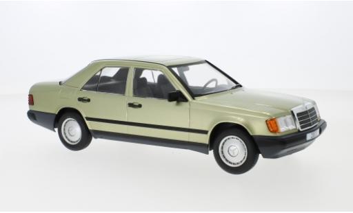 Mercedes 200 1/18 MCG D (W124) metallise verte 1984 miniature