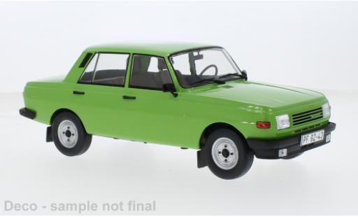 Wartburg 353 1/18 MCG verte 1985 1:18 miniature