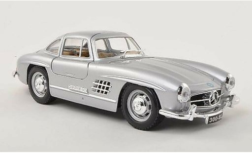 Mercedes 300 Base 1/24 Burago (W198) grise 1954 miniature
