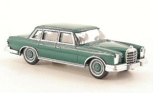 Mercedes 600 Base 1/87 Wiking (W100) verte miniature