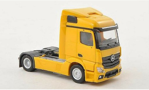 Mercedes Actros Streamspace 1/87 Herpa 11 jaune Zugmaschine miniature