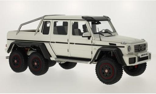 Miniature Mercedes Classe G 1/18 AUTOart G63 AMG 6x6 blanche 1:18 Mercedes Classe G 1/18 AUTOart G63 AMG 6x6 blanche 1:18 miniature