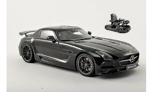 Mercedes B Black Series 1/18 Minichamps AMG noire noire 2013 miniature