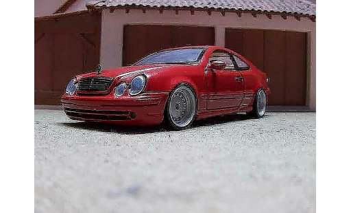 Mercedes Classe CL AMG 1/18 Anson K german look rouge candy miniature