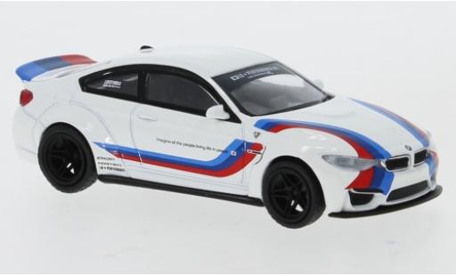 Miniature Bmw M4 1/64 Mini GT (F82) LB Works blanche/Dekor RHD Bmw M4 1/64 Mini GT (F82) LB Works blanche/Dekor RHD miniature