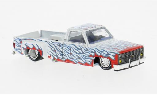 Miniature Chevrolet Silverado 1/64 Mini GT Dually on Fire V2 blanche/Dekor 1980 1:64 Chevrolet Silverado 1/64 Mini GT Dually on Fire V2 blanche/Dekor 1980 1:64 miniature