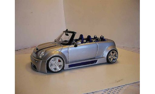 Mini Cooper S 1/18 Welly kit carrosserie complet koenigseder miniature
