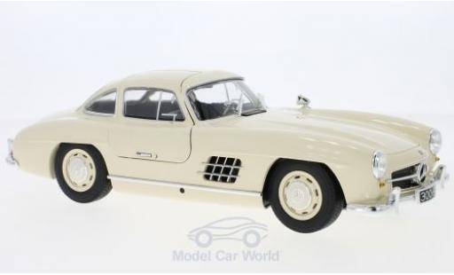 Miniature Mercedes 300 SL 1/18 Minichamps SL (W198) beige 1955 Mercedes 300 SL 1/18 Minichamps SL (W198) beige 1955 miniature